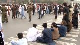 پنجاب یونیورسٹی میں دو گروپوں کے درمیان جھگڑا، کئی طلبا اور گارڈز زخمی