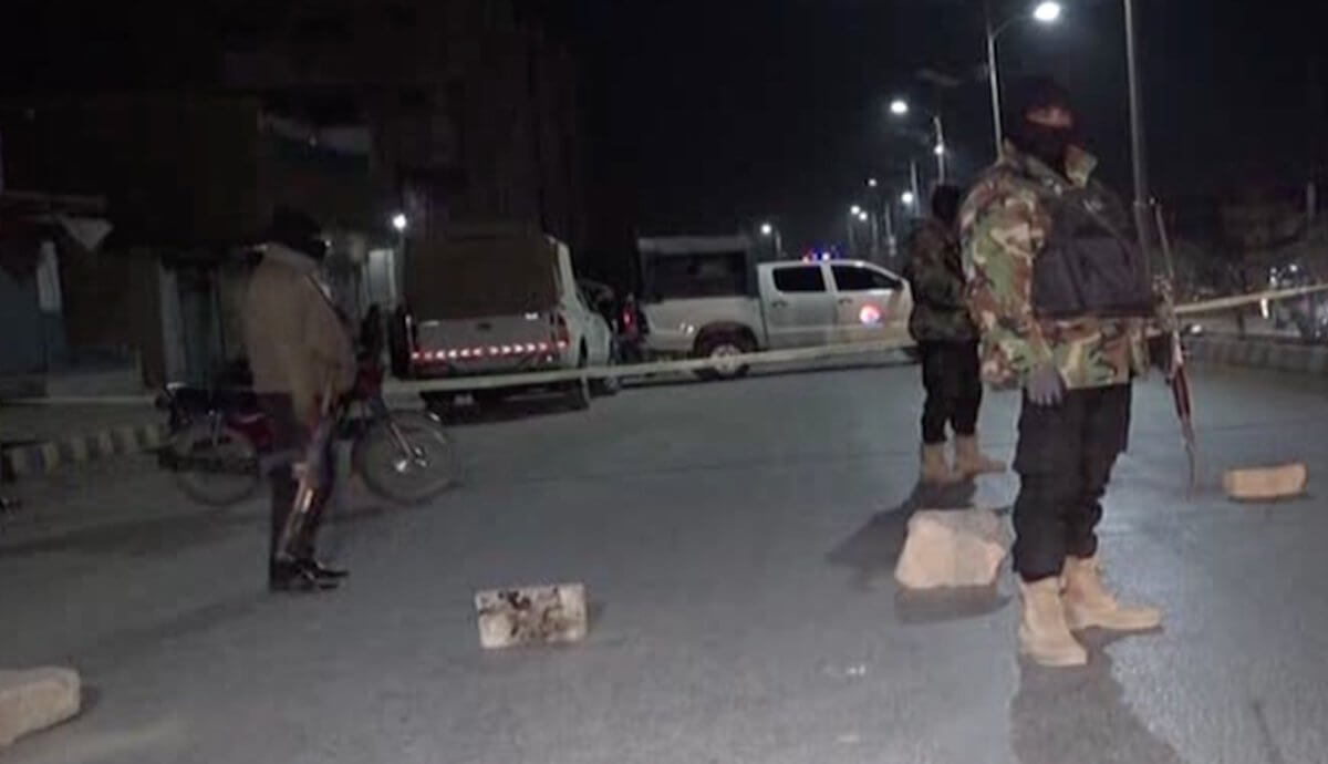 کوئٹہ: پولیس موبائل پر دستی بم حملہ، 3 پولیس اہلکاروں سمیت 5 افراد زخمی