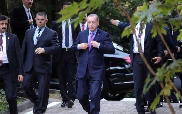 ترکی کے صدر نے عوام سے فرانسیسی مصنوعات کے بائیکاٹ کی اپیل کردی